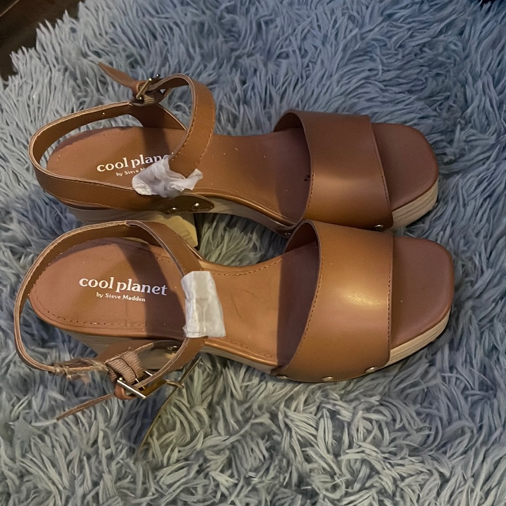 Cool planet by Steve Madden size 7 heels never worn